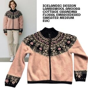 VTG. ICELANDIC DESIGN LAMBSWOOL ANGORA BABY PINK GRANDMA COTTAGE FLORAL SWEATER